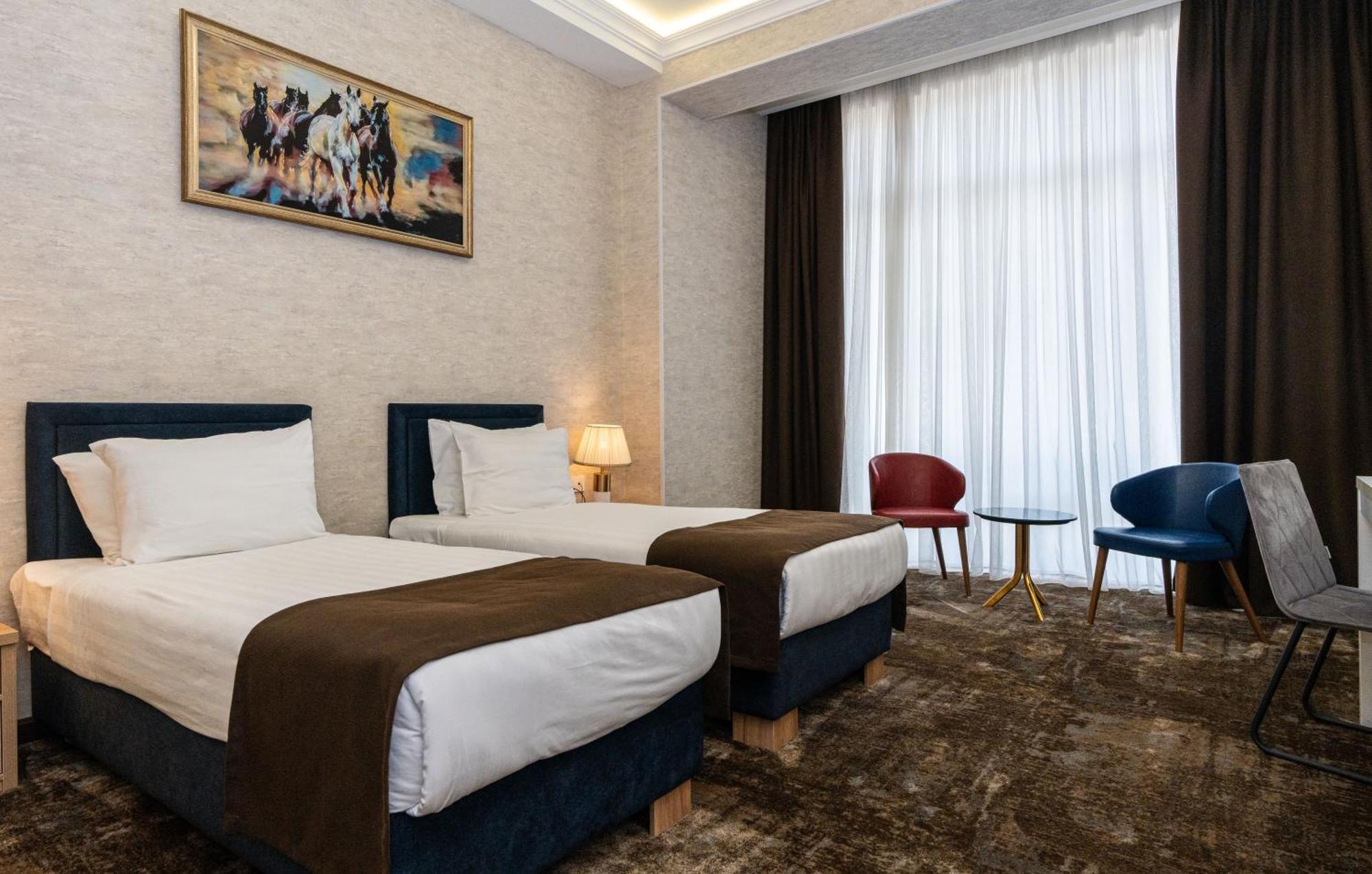Garnet Hotel Tashkent Exterior photo