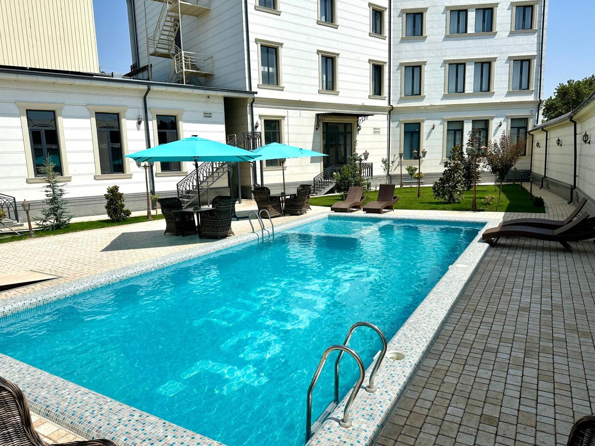 Garnet Hotel Tashkent Exterior photo