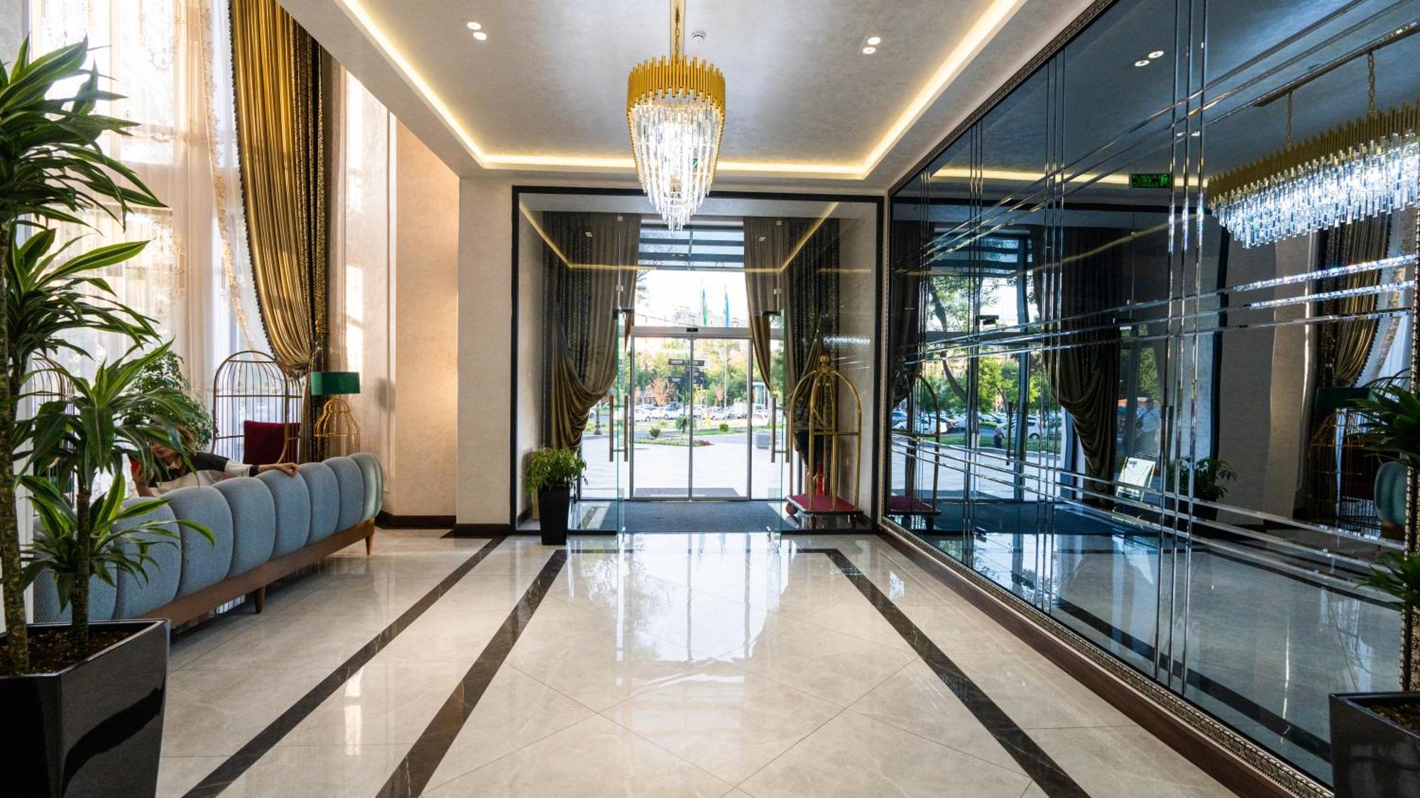 Garnet Hotel Tashkent Exterior photo