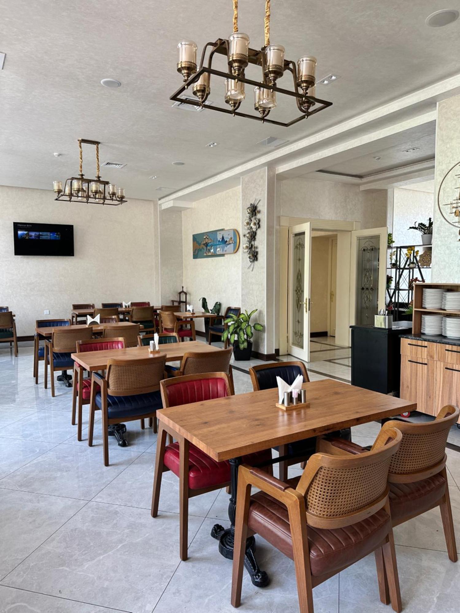 Garnet Hotel Tashkent Exterior photo