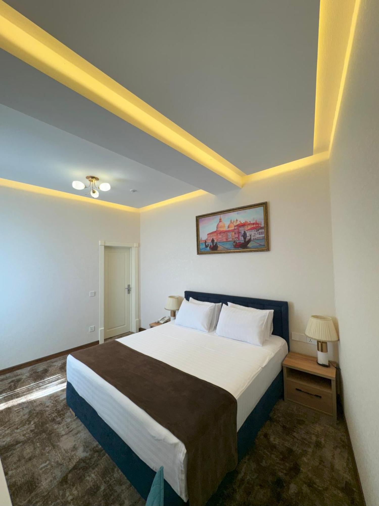 Garnet Hotel Tashkent Exterior photo