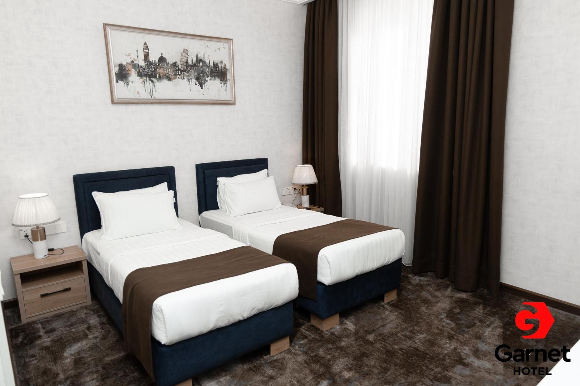 Garnet Hotel Tashkent Exterior photo