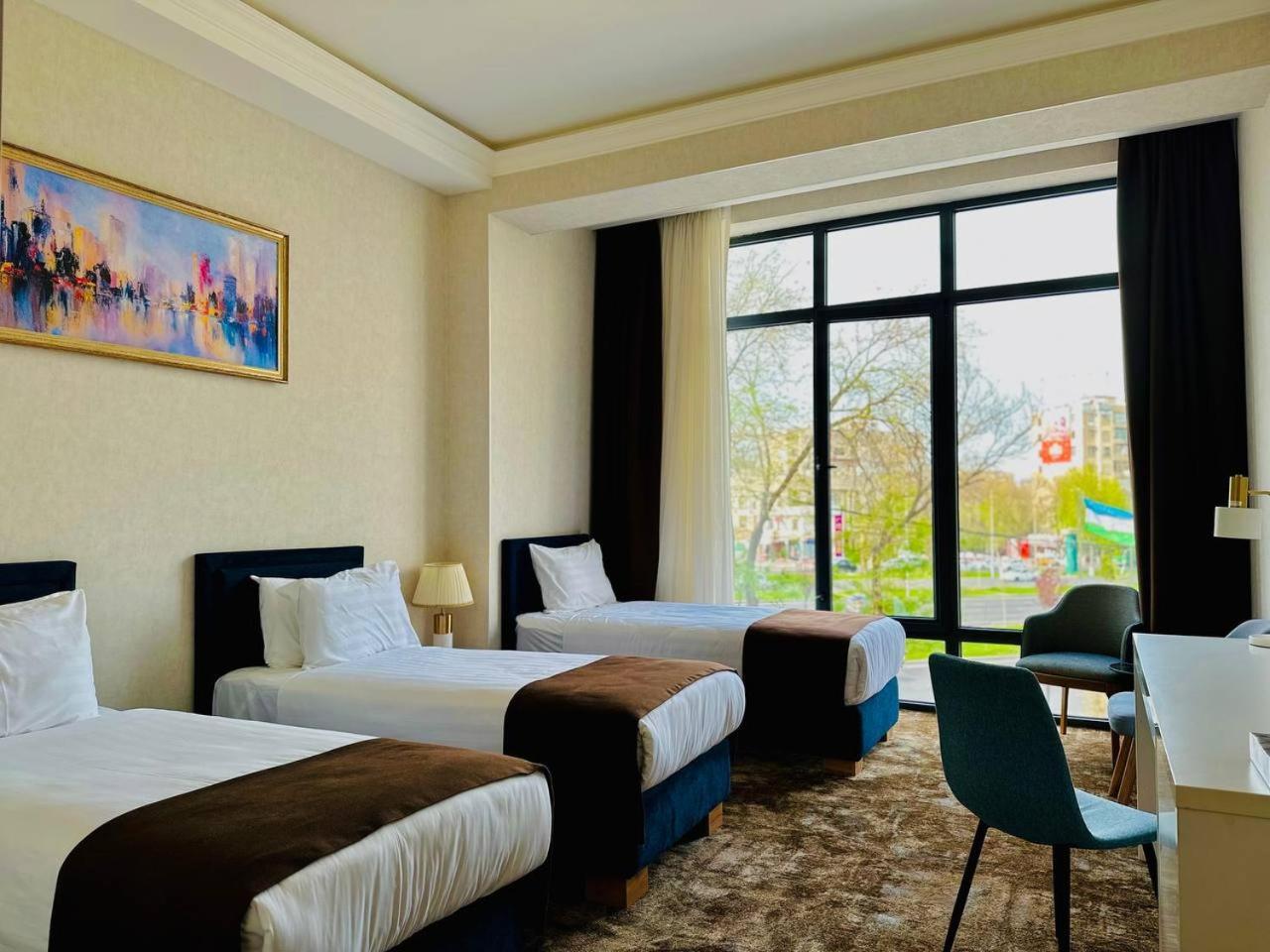 Garnet Hotel Tashkent Exterior photo